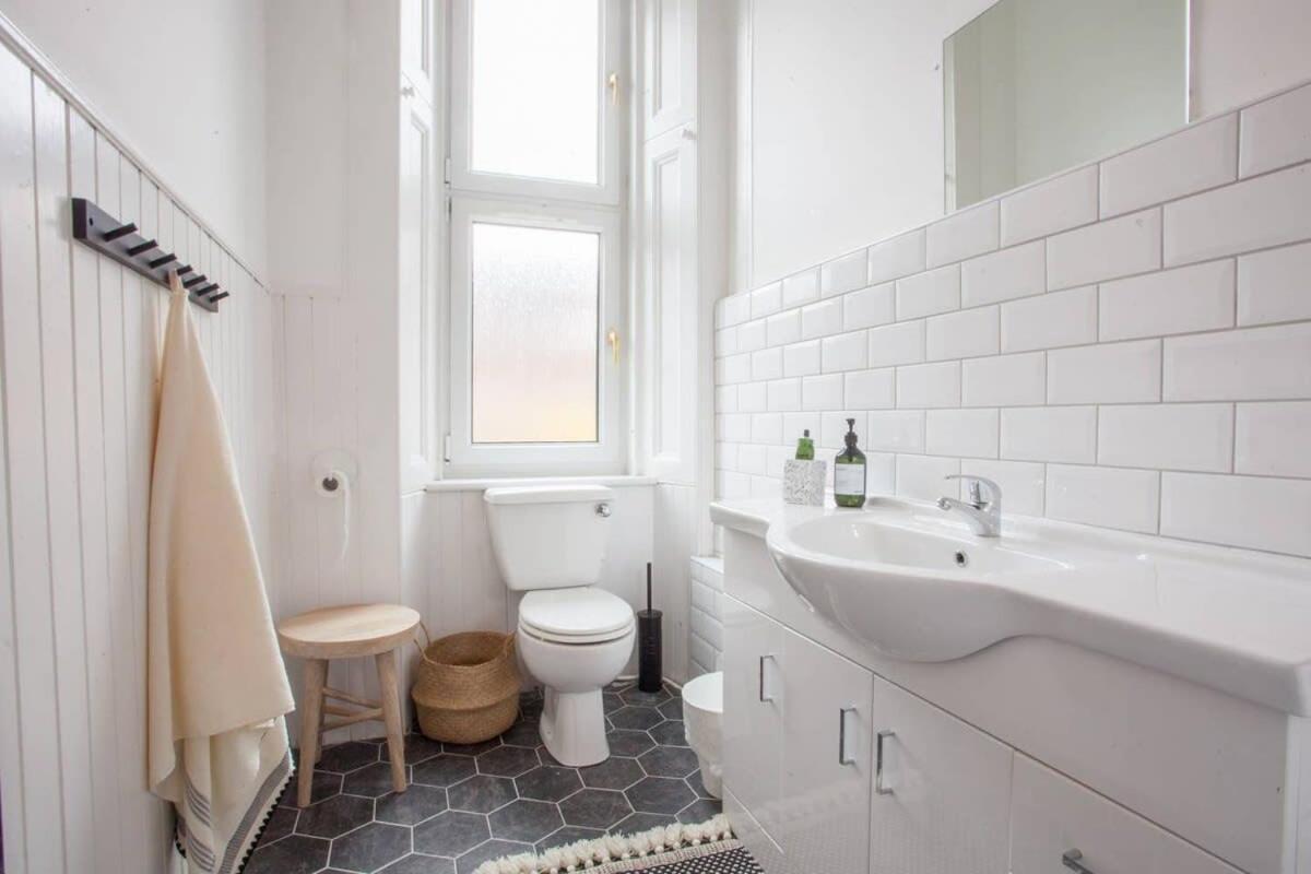 Stunning 2 Bed Property In Heart Of West End 格拉斯哥 外观 照片